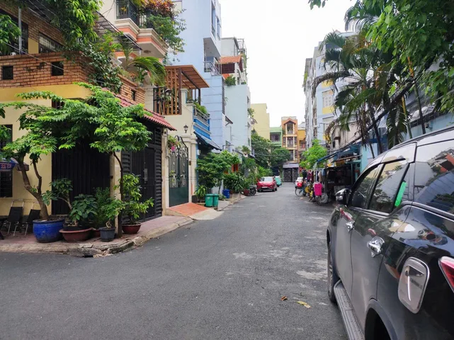 Bán nhanh lô đất xây cao hẻm xe hơi Bùi Hữu Nghĩa, P2, DT 5x15.8m, XD Hầm 7 lầu, giá 11 tỷ TL