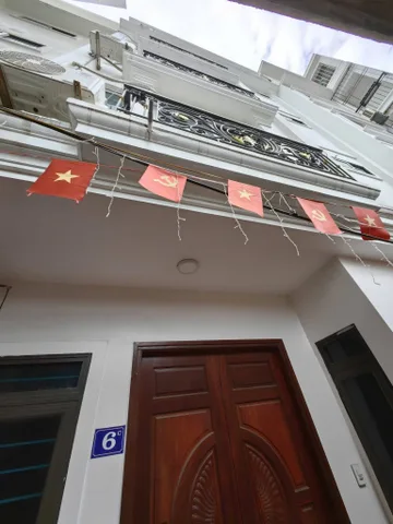 🏡 5,8 Tỷ – Nhà 5 Tầng Mới 2023 Liên Mạc, Ô Tô 30m – Ở Ngay!