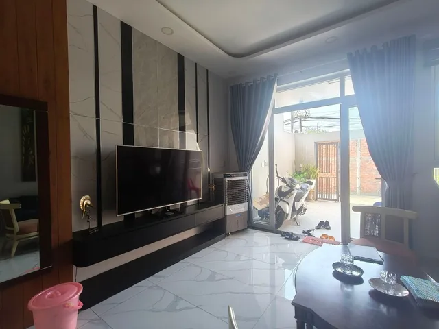 🚨🏡 NHÀ HXT 3 TẦNG MỚI-ĐẸP-HIỆN ĐẠI 106M2 CHỈ 6.6 TỶ NGANG LỚN, HIẾM-ĐƯỜNG SỐ 6 SÁT VINHOMES Q9