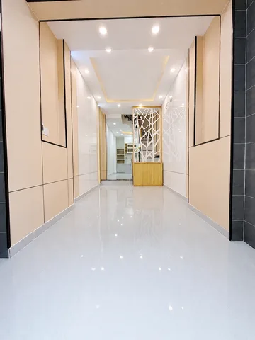 NHÀ 6 PHÒNG NGỦ HẺM 500 ĐOÀN VĂN BƠ QUẬN 4