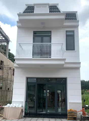 Bán nhà ngộp bank ngay công an phường uyên hưng bình dương