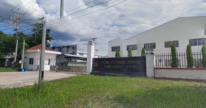 KẸT TIỀN SANG GẤP 2100M2 VÀ 500M2 T.CƯ NGAY CHỢ KCN DÂN ĐÔNG GIÁ 220TR