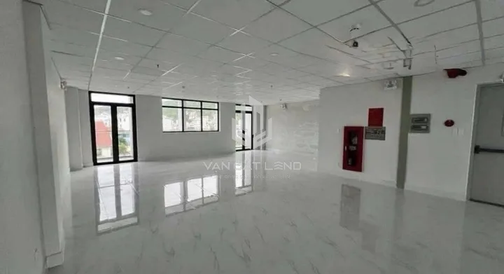 🔥 CHO THUÊ TÒA NHÀ 6 TẦNG HOÀNG HOA THÁM – 204M² ĐẤT – THANG MÁY – GIÁ 120 TRIỆU/THÁNG 🔥