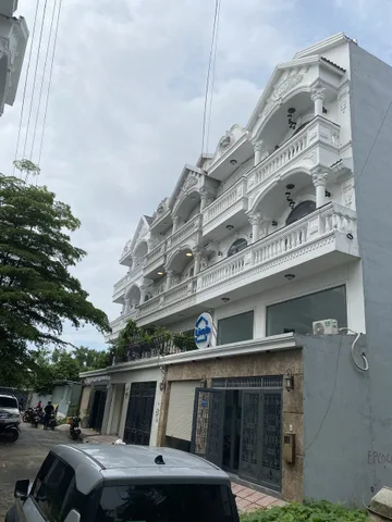 Giá Cực Tốt: 94,2m2 (2 Mặt Tiền Đường Nhựa 10m) KDC Rạch Tôm - Giá 3,7tỷ