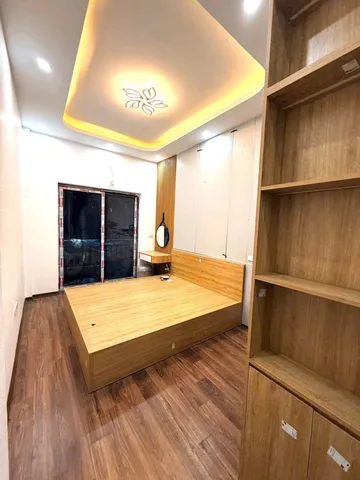 Bán nhà Khương Trung – Giá 9.98 tỷ – DT 35m² x 5 tầng – Thang máy nhập khẩu, 3 phòng ngủ khép kín, Sát Vành đai 2.5