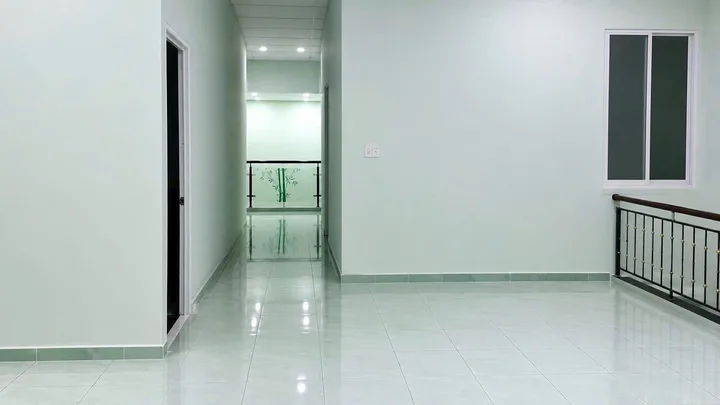 Bán đất tặng nhà trệt lầu sổ hoàn công ngang 8,6m nở hậu sát bên KDC Hiệp Thành 1-1/Đường số 1 cách chợ 50m,Hiệp Thành cũ
