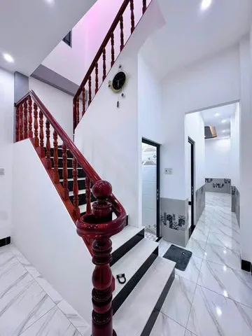 Cần bán gấp căn nhà đường Tân Tạo - Hưng Long - Bình Chánh - 100m2 - 2 tỷ 3 - sổ riêng