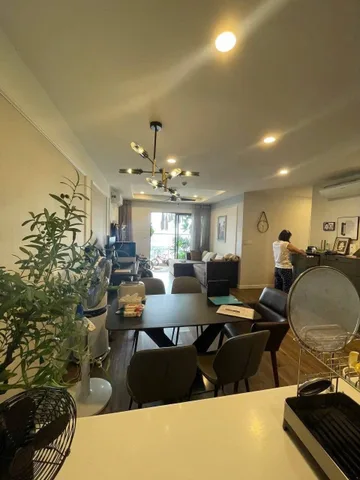 🏡 CHO THUÊ KOSMO TÂY HỒ – 81,2M², 2PN FULL NỘI THẤT CAO CẤP, TẦNG 26 NOVO – VIEW THOÁNG ĐẸP, 18 TRIỆU/THÁNG 📞 0982318676 (NGA)
