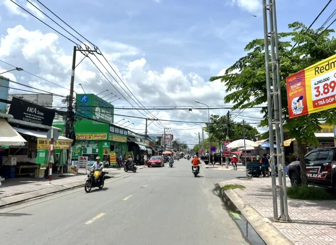 CẦN TIỀN SANG GẤP 580M2 ĐẤT NGAY SÁT QL14, CHỢ , PLAZA CHỚN THÀNH RẤT ĐẸP GIÁ 655TR