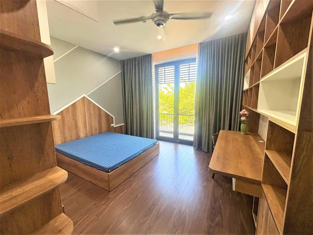 Cho thuê biệt thự 3 tầng mặt tiền Phan Bá Vành, Sơn Trà - Gần Cầu Thuận Phước