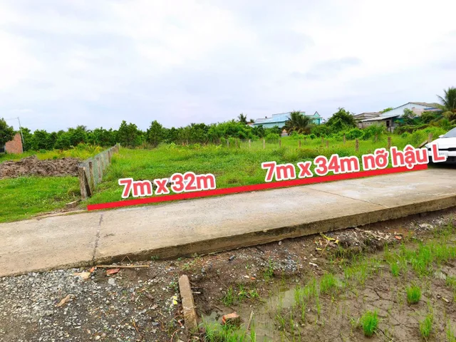 7x32 đan xe tải cách chợ Tầm.Vu 3.5km đi hướng Cầu Chùa