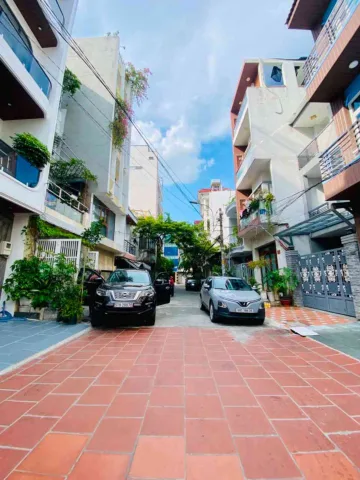 Bán nhà khu phân lô Phan Huy Ích - Hẻm 10m - 66m2 - Ngay Emart - Nhỉnh 9 tỷ