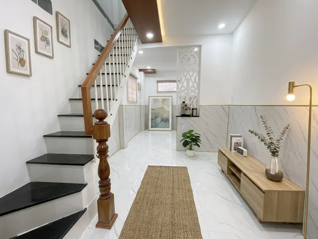 🔥 HƠN 3 TỶ, MUA CĂN HỘ HAY SỞ HỮU NHÀ 3 TẦNG GẦN ĐẠI HỌC NGÂN HÀNG?