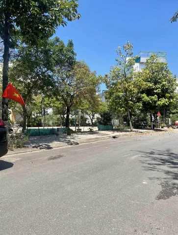 CHÀO BÁN MT MÂN QUANG 10 - KHU NÀY SẼ CHUYỂN ĐỔI THÀNH CẢNG DU LỊCH ĐÀ NẴNG - DT LỚN