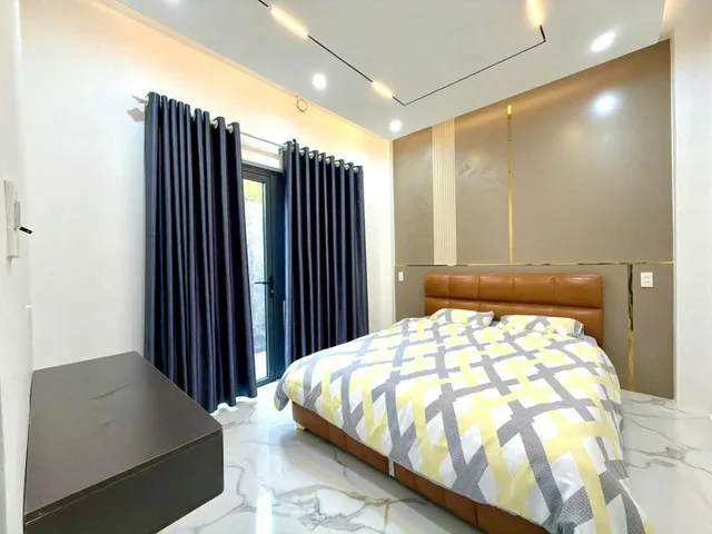 Bán nhà 3 tầng mới MT đường (7m5) Kiều Sơn Đen, Hòa Xuân, Full nội thất cao cấp, chỉ 6tỷ7