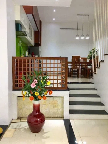 Cho thuê nhà 4 tầng ngõ 176 Trương Định, HBT