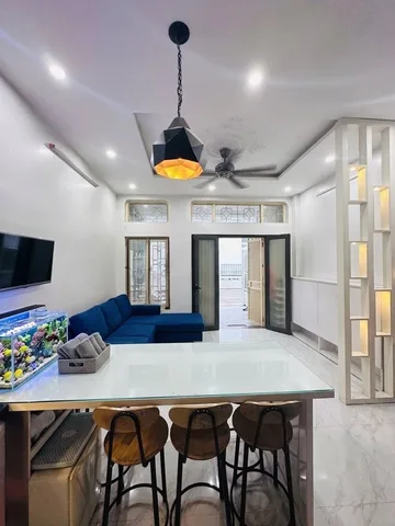Nhà đẹp Thái Hà 💥 Phân lô cán bộ, dân xây chắc thoáng ở ngay – 36m2 x 5 tầng chỉ tầm 6 tỷ