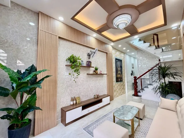 Nhà đẹp 5 tầng, Mễ Cốc Quận 8, mặt tiền view sông, KDC hiện hữu, SHR hoàn công đủ, chỉ 8 tỷ 2 ( TL )