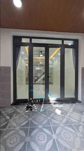 NHÀ ĐẸP 2 TẦNG  HẺM KINH DOANH ĐA NGÀNH NGHỀ GẦN CHỢ BÌNH LONG.