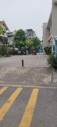Tìm chủ mới cho ngôi nhà tâm huyết 3 tầng, khu phố văn minh Trung tâm Lòng Biên