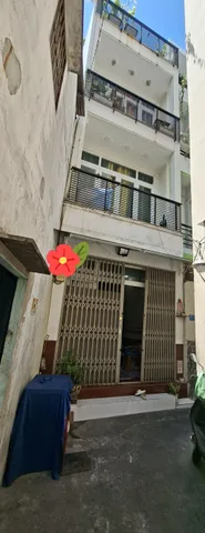 Bán nhà mặt tiền Vĩnh Viễn Q.10 – Nhà đẹp 1 trệt 3 lầu 2 sân thượng, vị trí vàng trung tâm TP.HCM