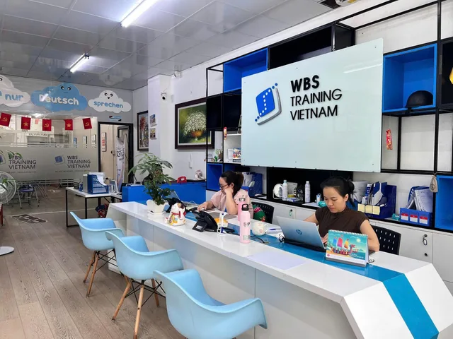 Cho Thuê Nhà Liền Kề Galaxy Vạn Phúc - Hà Đông 100M² 6 Tầng - Đường Ô Tô Tránh - Kinh Doanh VP.... Giá Thuê 40tr