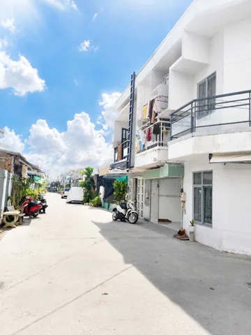 Nhà - 1 trệt - 1 lầu - 2 phòng ngủ - diện tích 64m2 sử dụng - Giá: 1 tỷ 850 triệu - đường 6m trước nhà - Liên hệ 0919089456