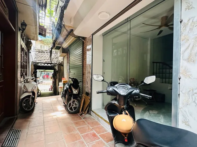 Nguyễn Thái học, 16m x 4tầng x Mt 3m, dán xây tối ưu công năng ngõ nông, an sinh đẳng cấp