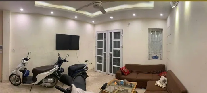 Cho Thuê Nhà Ngõ Hòa Bình - Minh Khai 50M² 4 Tầng 5 Ngủ - Full Nội Thất - Giá Thuê 14tr