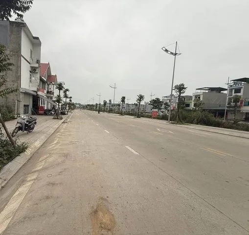 BÁN LÔ ĐẤT TRỤC ĐƯỜNG CAO HÀ K67,CAO XANH,KINH DOANH ĐÔNG ĐÚC