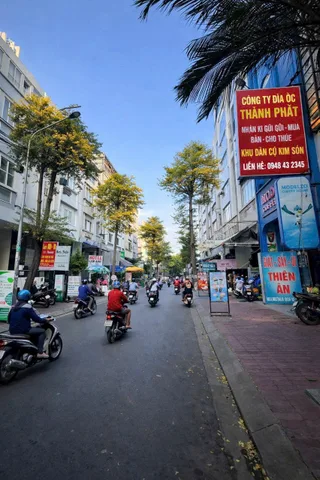 Cặp góc 2 mặt tiền đường thông khu Kim Sơn , DT 10X20 (187,5m2) giá 44 tỷ