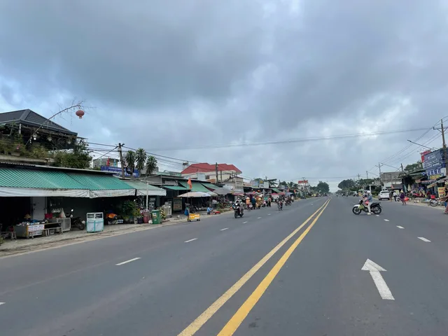 Đấy Phường Minh Hưng sát chợ Minh Long tài chính 200tr sỡ hữu. Còn lại ngân hàng tối đa 450tr.
Alo em gửi chi tiết nhé
