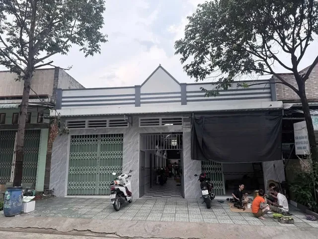 Thanh lý nhanh dãy trọ ở đường D12, P. Thới Hoà, Bến Cát giá chỉ 1,83 tỷ cách KCN Mỹ Phước 3 500m.
