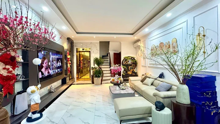 MỘT CĂN NHÀ ĐÁNG GIỮ TẠI HỒNG MAI – LÔ GÓC BA MẶT THOÁNG – THANG MÁY RIÊNG – 50M² 5 TẦNG