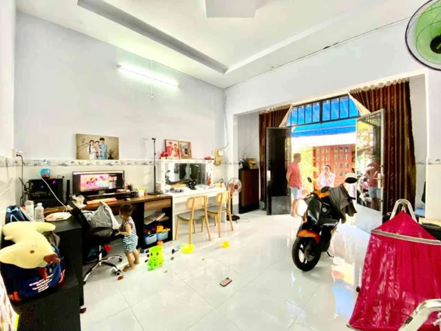 Nhà ở riêng 52 m2 vị trí trung tâm Nguyễn ánh thủ