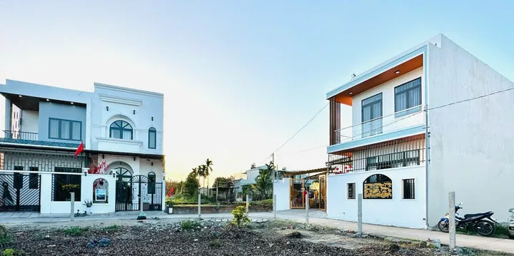 Đất mặt tiền trung tâm TP phường Nghĩa Lộ 75m2 giá chỉ 990tr TL nhẹ
