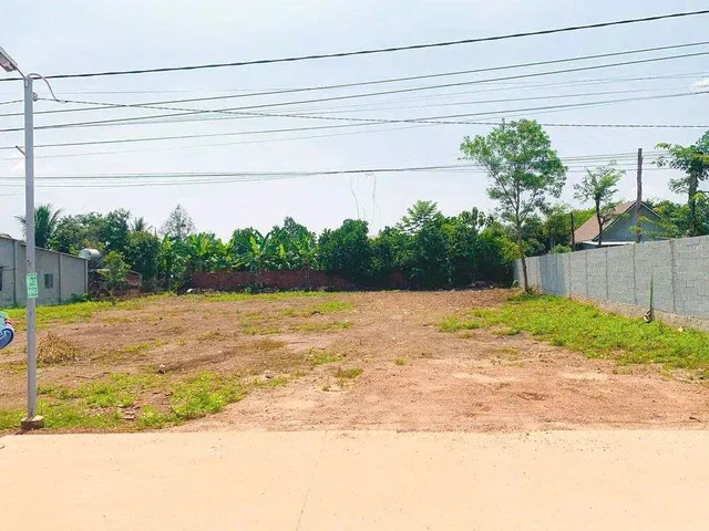 LH: O931.783.2O9 KẸT TIỀN BÁN GẤP ĐẤT ĐÔ THỊ NGAY TRUNG TÂM SÁT CHỢ, TRƯỜNG HỌC DÂN ĐÔNG. GIÁ 655TR
