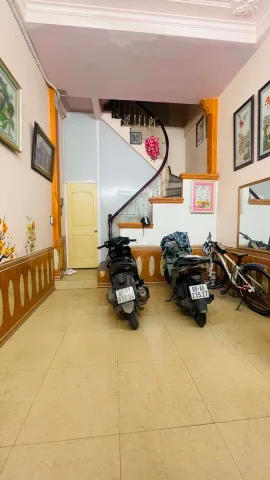 Bán nhà Định Công, Hoàng Mai – Giá 7.8 tỷ – DT 36m² x 4 tầng – Khe thoáng cực hiếm, Dòng tiền 12tr/tháng, Giáp 3 quận