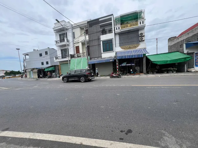 06.2026. bán nhà 3 tầng. diện tích 150m2. mặt đường 352. Thiên Hương. giá chỉ 6,25 tỷ. liên hệ 0362558882