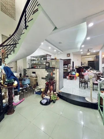[D2571*] Đỉnh cao vị trí bao quanh 5 trường ĐH, 134m2 giá 15.x tỷ