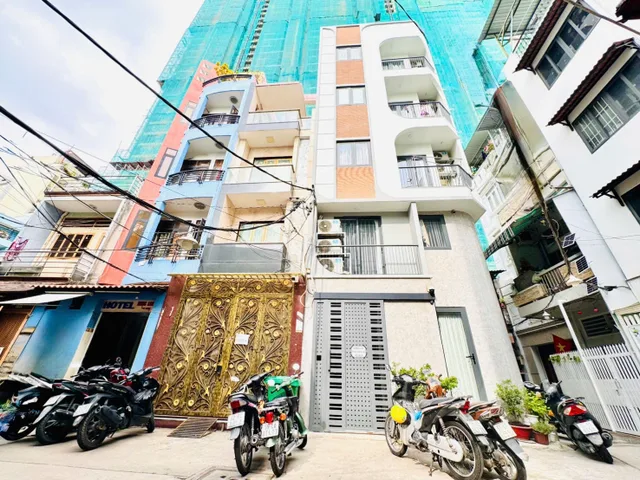 QUẬN 1: BÁN NHÀ 5 TẦNG MẶT TIỀN HXH ĐỀ THÁM, P.CẦU ÔNG LÃNH- DT 53M2- ĐANG KHAI THÁC CHDV- CHỈ 15T- 0938676685 GIANG GIANG