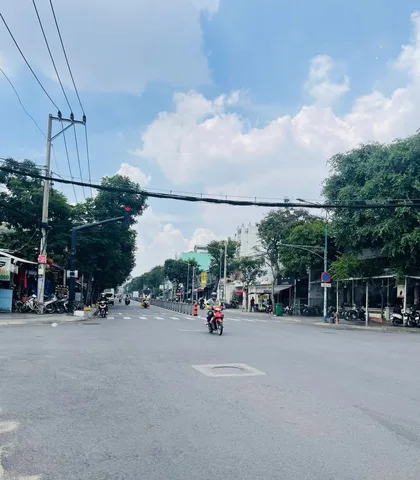 NHÀ TRỤC ĐƯỜNG KHU TÊN LỬA-KINH DƯƠNG VƯƠNG-VÀO Ở NGAY-60M2-CHỈNH 5TỶ (N68)