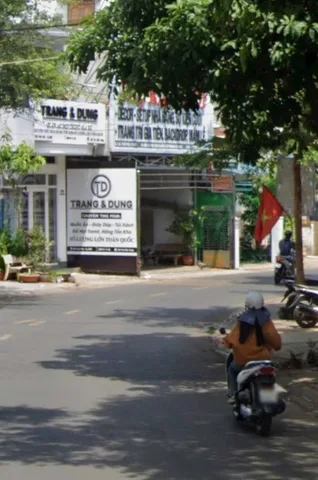 Bán Căn Nhà Cấp 4 Mặt Tiền Kinh Doanh Trần Phú Gần Thanh Lịch