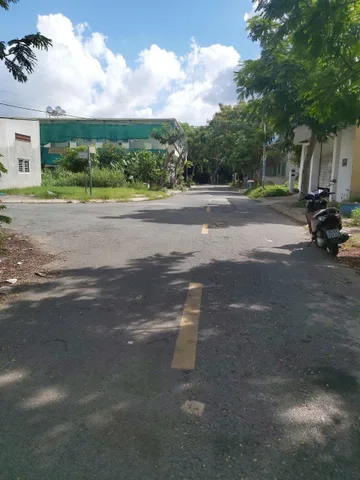 Bán Đất 250m2 có sẵn 250 m2 thổ cư giá 4.5 tỷ tại Đường Kcn Long Hậu Xã Long Hậu Huyện Cần Giuộc Long An
