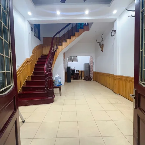 Cho Thuê Nhà Ngõ 134 Lê Trọng Tấn - Thanh Xuân 46M² 3 Tầng 3 Ngủ - Nội Thất CB - Giá Thuê 13tr