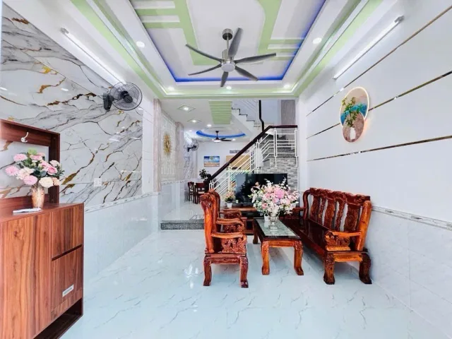 [KH030*] Nhà vuông vắn 57m2 hẻm xe hơi sát vách Emart, giá 5.x tỷ