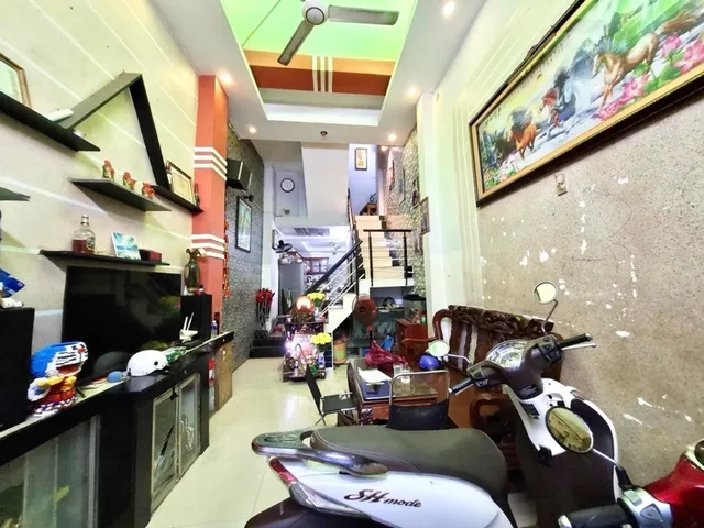 BÁN NHÀ 4 TẦNG HẬU GIANG Q6 HXH THÔNG NỞ HẬU 3,4x15 CHỈ 5TỶ66
