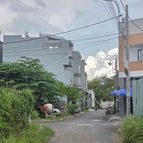 Chính Chủ Bán Lô Góc 3 Mặt Tiền – Cách Nguyễn Duy Trinh 100m