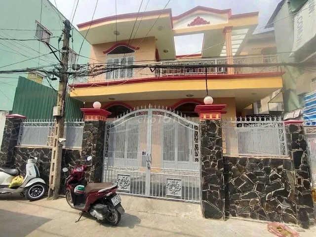 Cho thuê nhà nguyên căn lớn  ngang 8m khu chợ Tam Hà, Thủ Đức