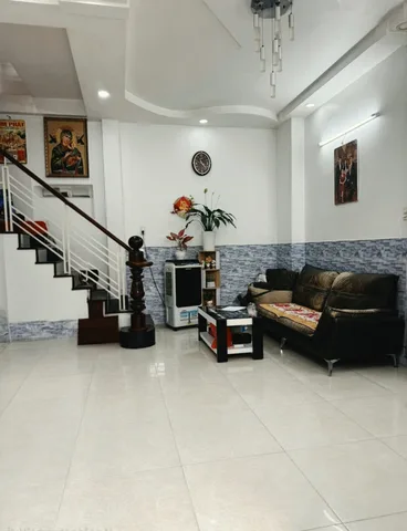 Bán Gấp Nhà Mới 2 Tầng Bình Hưng Hòa, Bình Tân – Ngang Khủng 5.5m, DT 34m², 2PN 2WC, Gần AEON Mall Tân Phú, Giá Chỉ 3.3 Tỷ